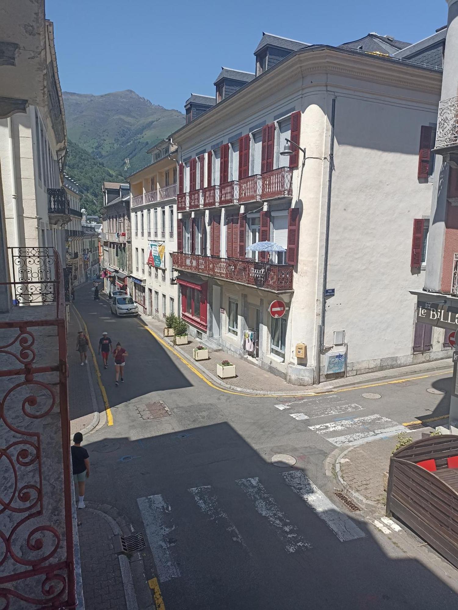 Agreable Appartement 4 Personnes Cauterets Exterior photo